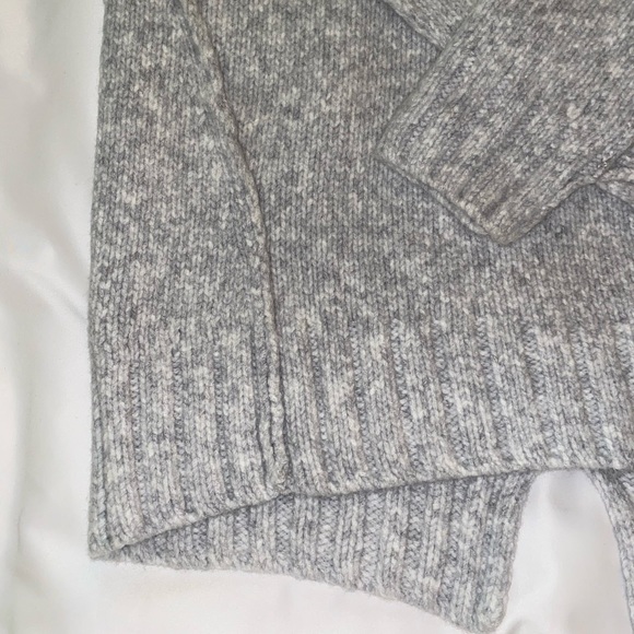 Michael Kors sweater - Picture 9 of 12